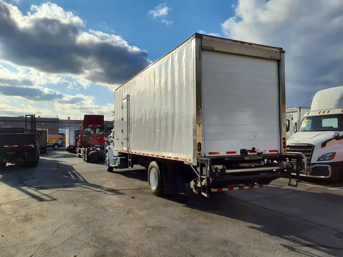 2018 FREIGHTLINER/MERCEDES M2 106