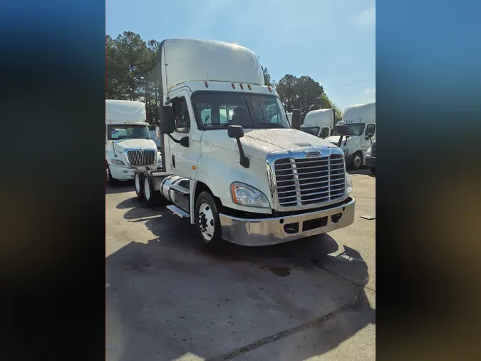 2017 FREIGHTLINER/MERCEDES CASCADIA 125