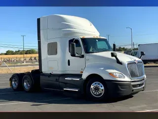 2022 INT LT625 6x4