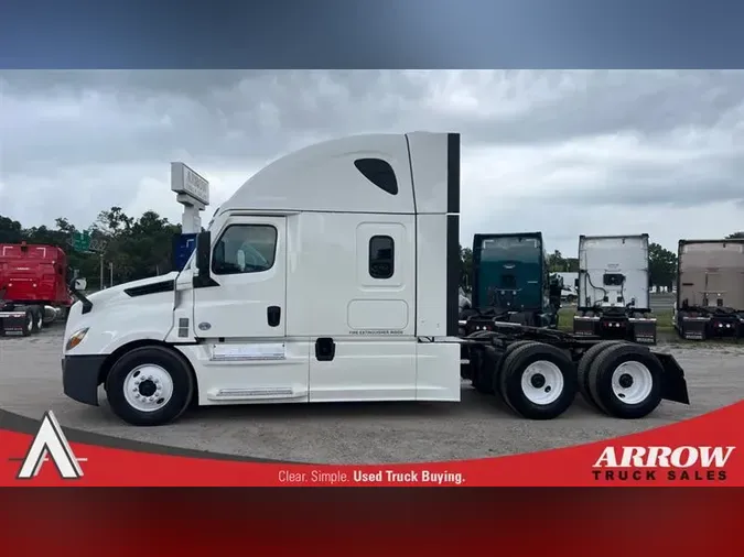 2023 FREIGHTLINER CA126