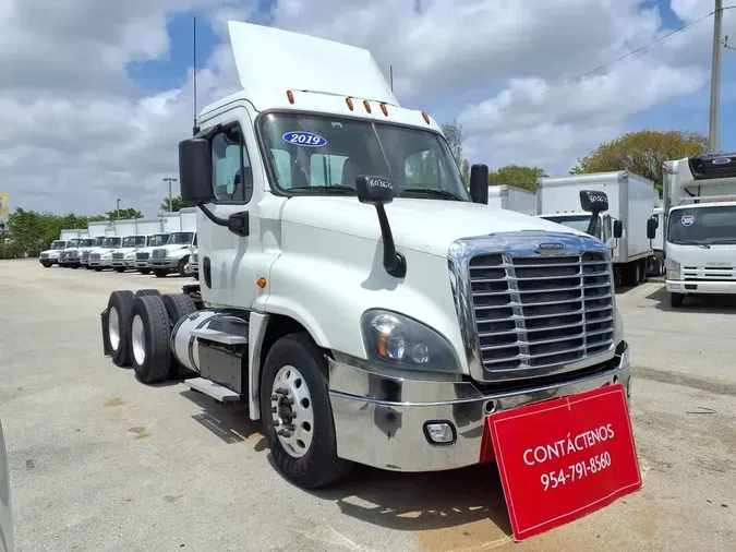 2019 FREIGHTLINER/MERCEDES CASCADIA 125