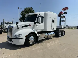 2022 Peterbilt 579