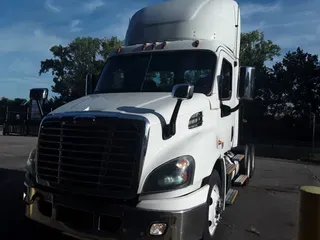 2017 FREIGHTLINER CASCADIA 113