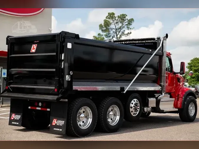 2025 PETERBILT 567