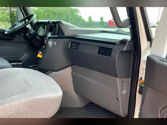 2019 INT LT625 6x4
