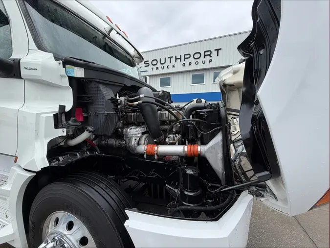 2020 Freightliner Cascadia 1265ca7e9318f99d16634a06cb49868a456
