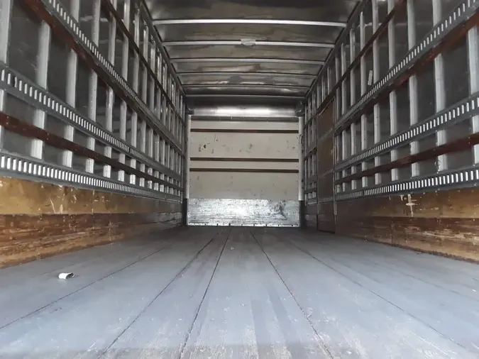 2018 FREIGHTLINER M2 106