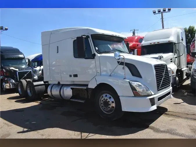 2011 VOLVO VNL64T6305ca923d37562e003ac316141c59d88ac