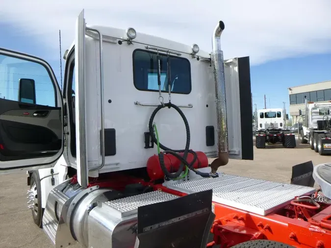 2023 Peterbilt 5675ca953835619e233789050a9264496ca