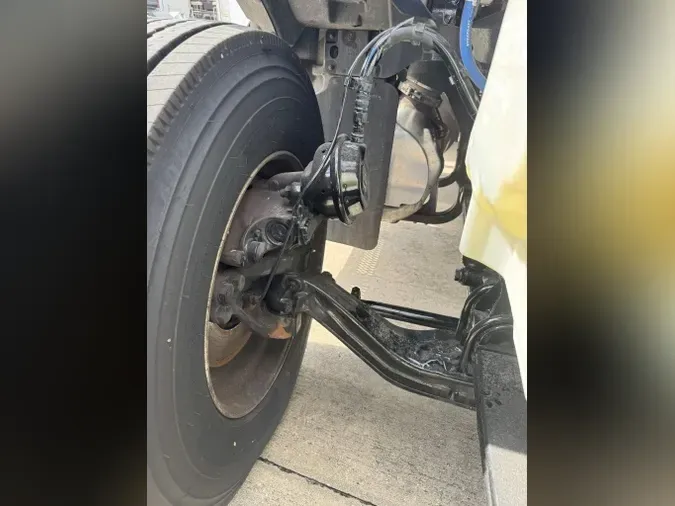 2022 Peterbilt 5795caced4d9544118d809cb0c4b99d1555