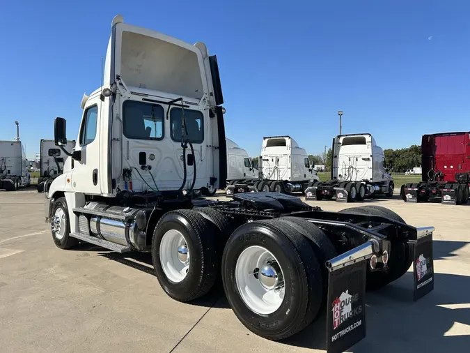 2015 Freightliner Cascadia