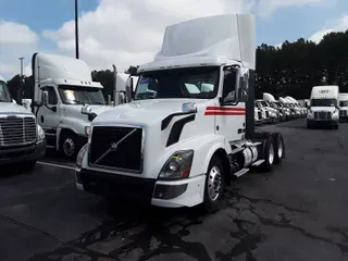 2017 Volvo VNL64TRACTOR