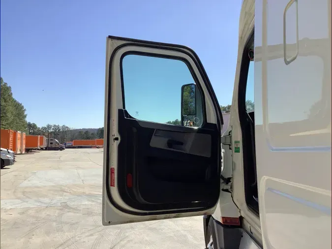 2020 Freightliner Cascadia