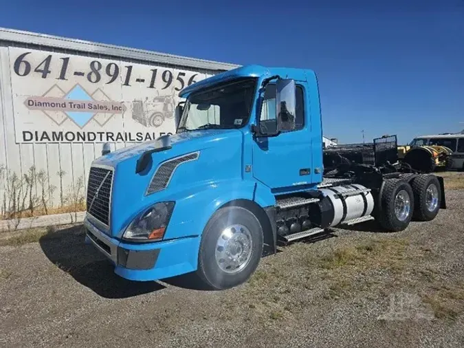 2013 VOLVO VNL64T3005cb1fc04f0eb39df7028cf9212329ede