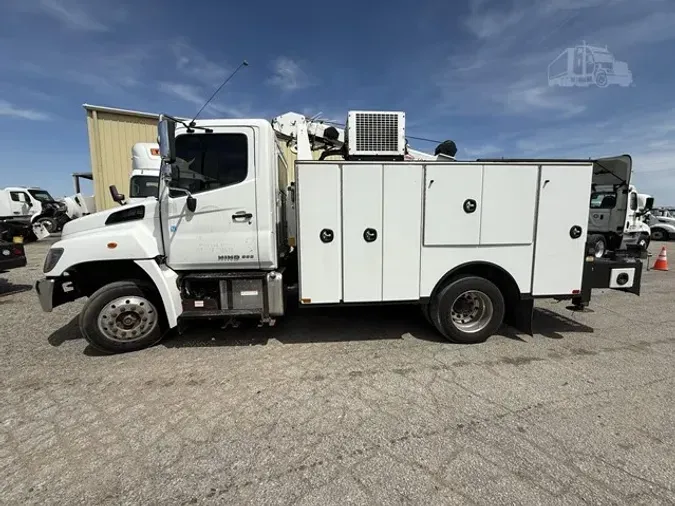 2018 HINO 258