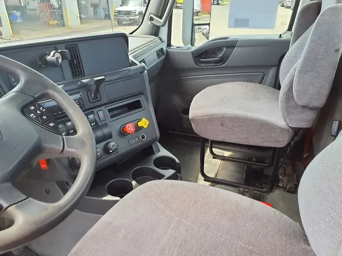 2019 NAVISTAR INTERNATIONAL LT625 DAYCAB T/A