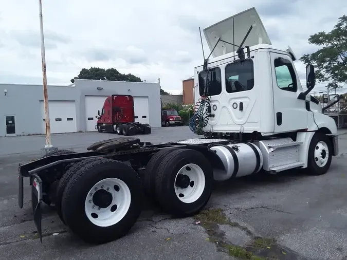 2020 FREIGHTLINER/MERCEDES NEW CASCADIA PX126645cba3896e6e2a877a06ddc7bd9a99c0d