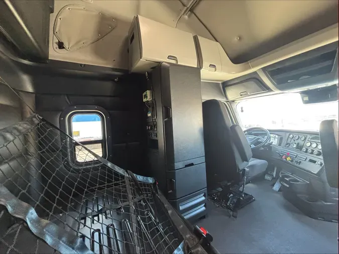 2024 Freightliner Cascadia 126