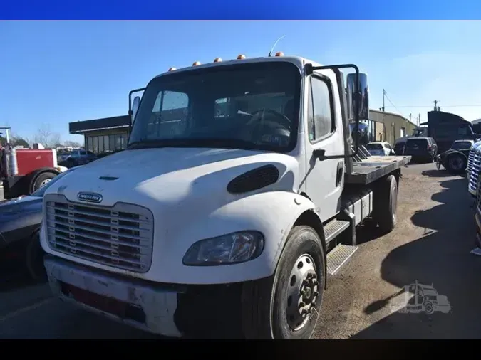 2016 FREIGHTLINER BUSINESS CLASS M2 106