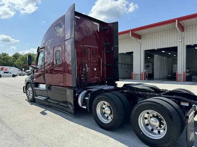 2023 Freightliner Cascadia&reg;