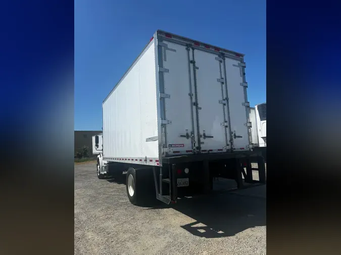 2018 FREIGHTLINER/MERCEDES M2 106