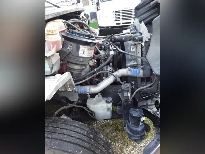 2020 FREIGHTLINER M2 106