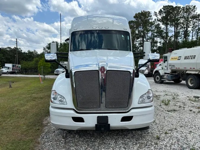 2022 Kenworth T680