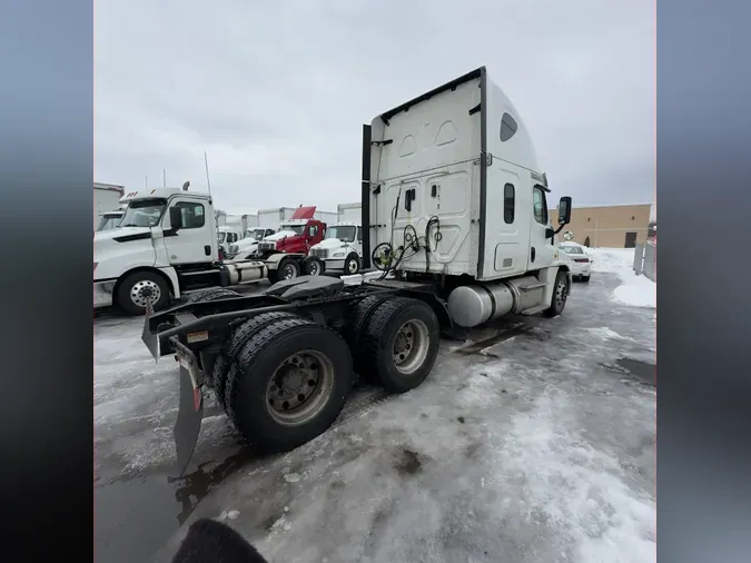 2019 FREIGHTLINER/MERCEDES CASCADIA 125