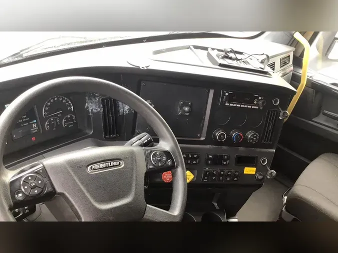 2023 Freightliner Cascadia 1265cd0528523ad89ca7d33f25294469b97