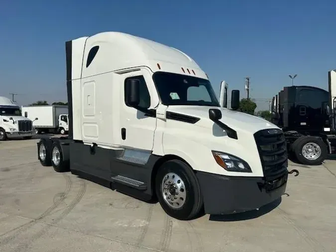 2021 Freightliner Cascadia