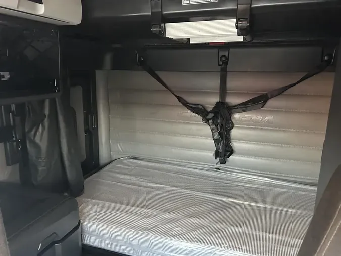 2022 Freightliner Cascadia