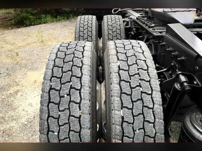 2022 INT LT625 6x4