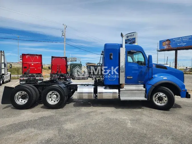 2018 KENWORTH T880