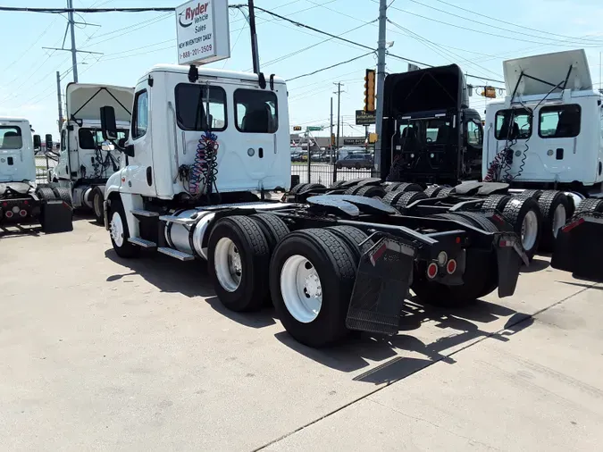 2018 FREIGHTLINER/MERCEDES CASCADIA 125