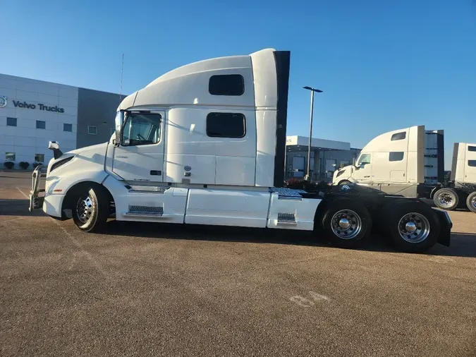 2021 VOLVO VNL64T8605cdd0ef2df27ca0ee6cb401d2c966d16