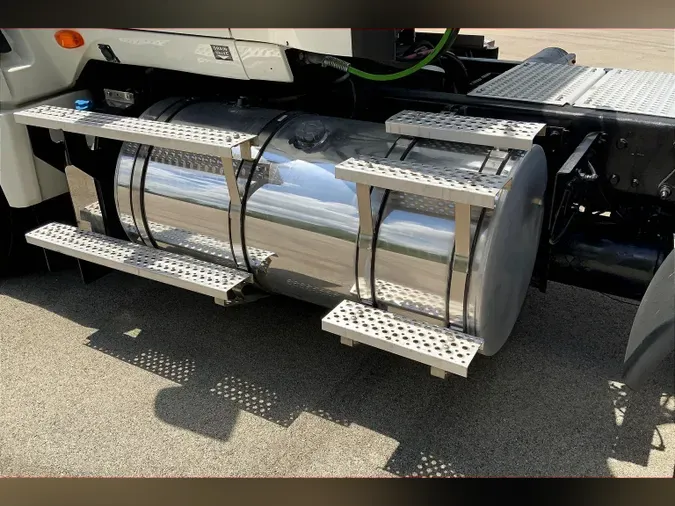 2019 INT LT625 6x4