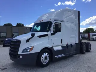 2019 FREIGHTLINER CASCADEVO1