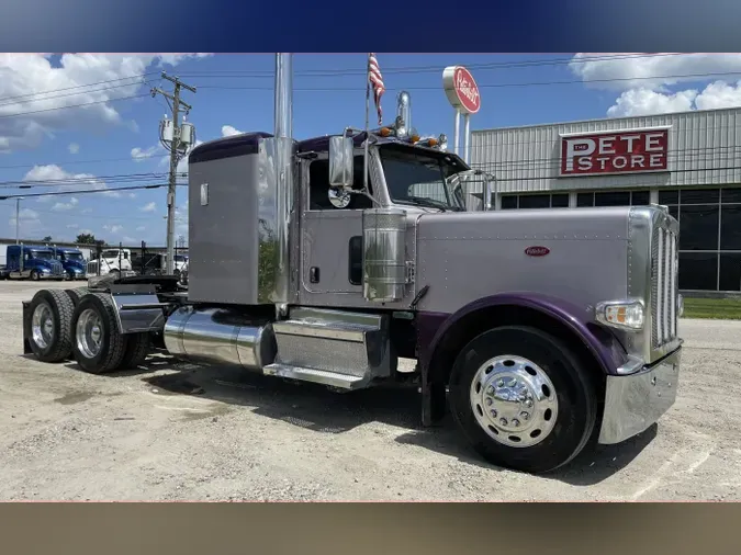 2019 Peterbilt 389