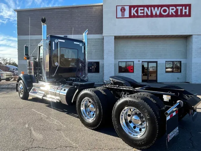 2025 Kenworth W900L5ce86b9bf2f6d82002e59eeb147b87d9