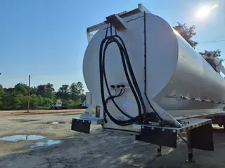 2016 LEDWELL BODY CO 40' TANKER