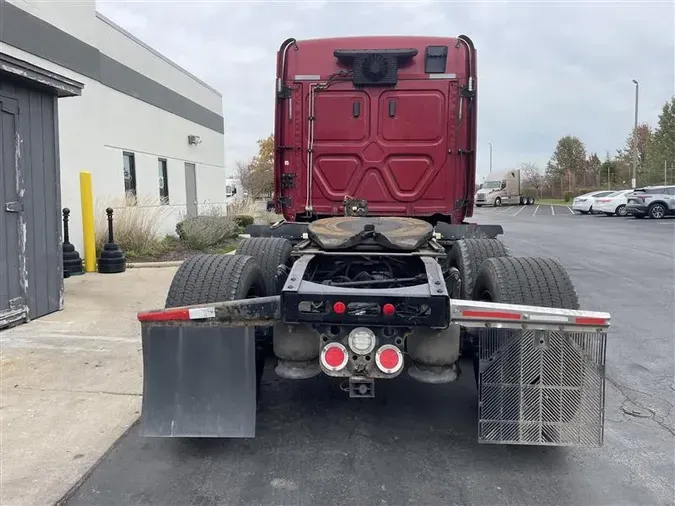 2019 FREIGHTLINER CA126