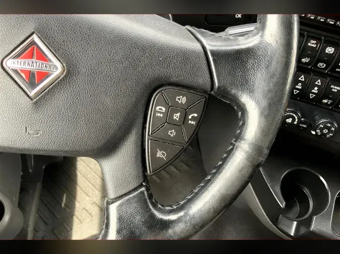 2021 INT LT625 6x4