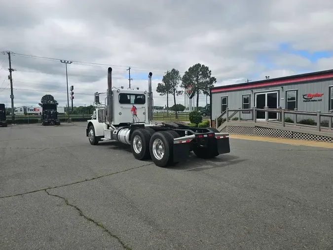 2019 PETERBILT 389