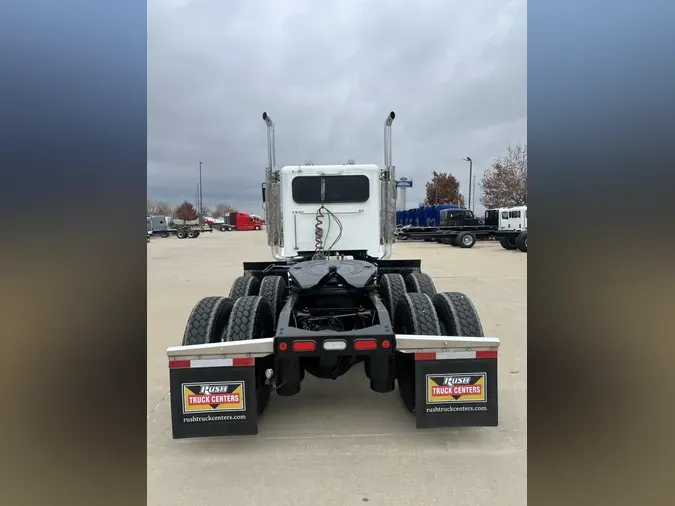 2019 Peterbilt 389