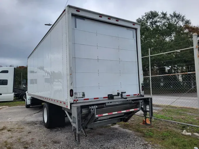 2018 FREIGHTLINER/MERCEDES M2 106