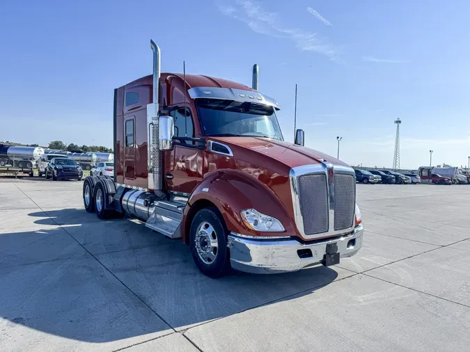 2022 KENWORTH T680