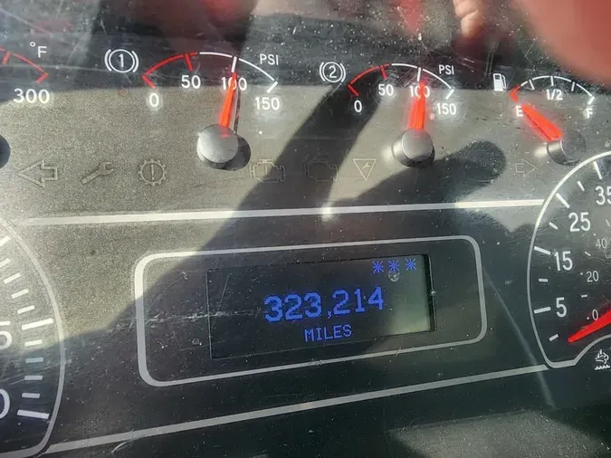 2020 NAVISTAR INTERNATIONAL MV607 (4X2)