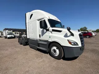 2021 FREIGHTLINER T12664ST