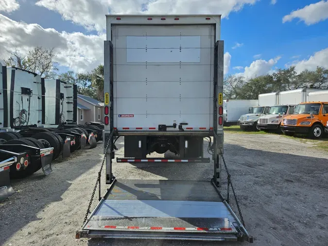 2019 FREIGHTLINER/MERCEDES M2 106