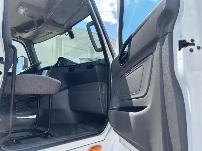2020 International LT625